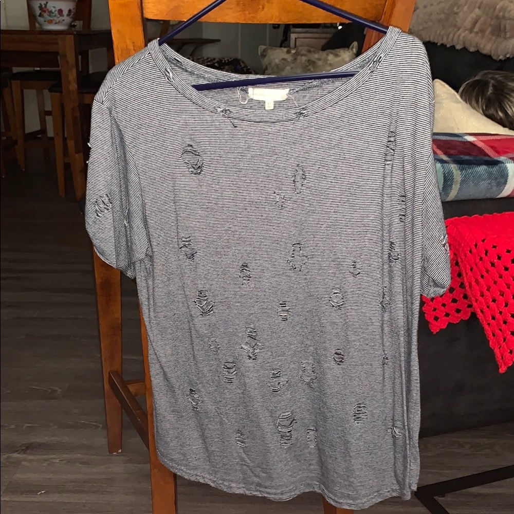 Womens Gilded Intent Gray Distressed T-shirt Size Extra Large